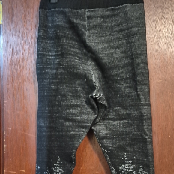 Adidas Black and Gray Joggers - Picture 6 of 7